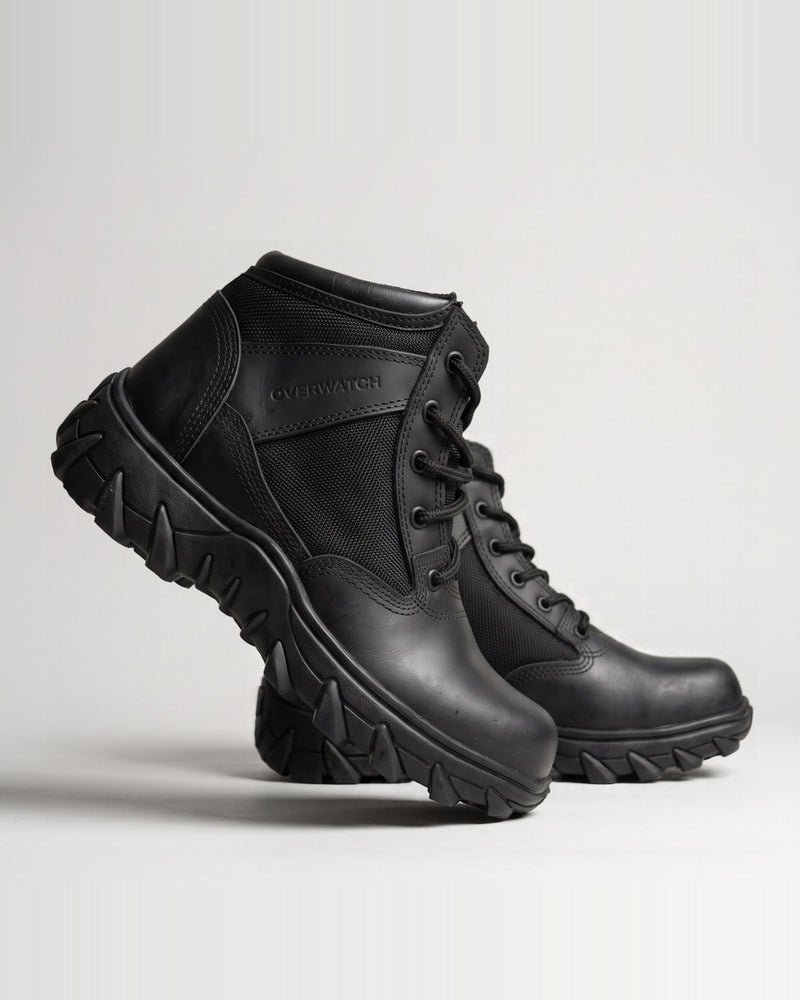 Par de botas tácticas T-10 de OVERWATCH en cuero negro con paneles de cordura